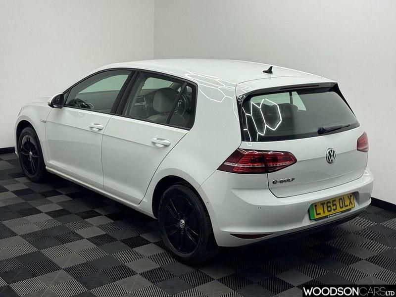 Used VW e-Golf 85 kW (116 HP) 2015 White Hatchback