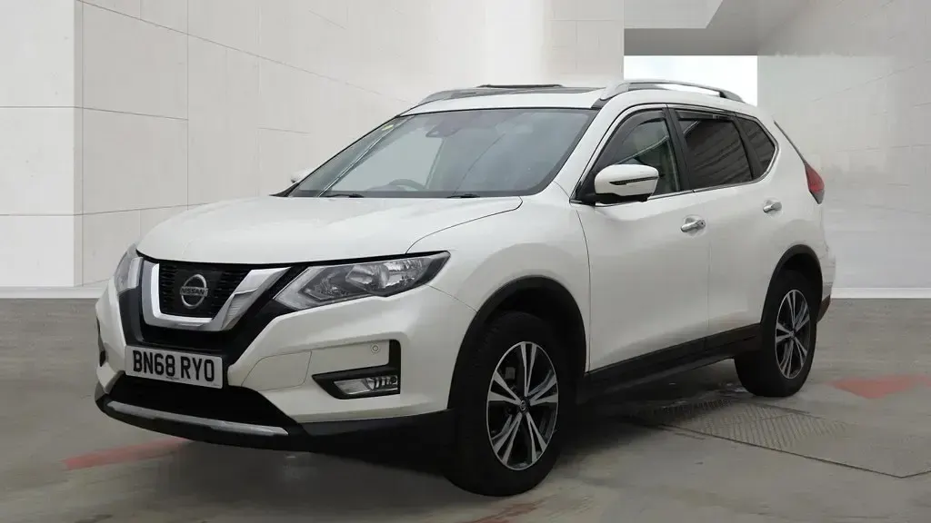 Used Nissan X-Trail N-Connecta 130 HP (95 kW) 2018 White SUV