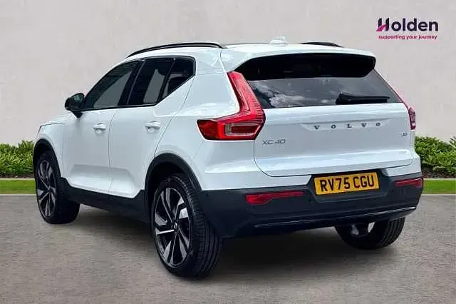 Used Volvo XC40 Ultra 163 HP (119 kW) 2025 White SUV