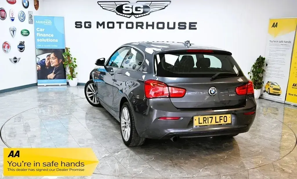 Używany BMW 118 Sport Line 2017 Szary Hatchback
