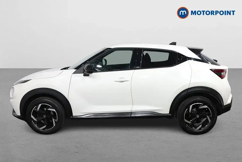 Used Nissan Juke N-Connecta 114 HP (83 kW) 2022 White SUV