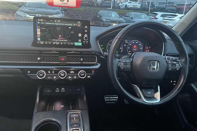 Used Honda Civic Advance 143 HP (105 kW) 2023 Red Hatchback