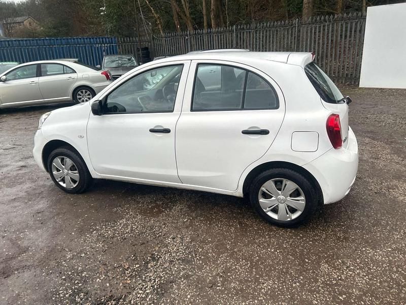Begagnad Nissan Micra Visia 2013 Vit Halvkombi