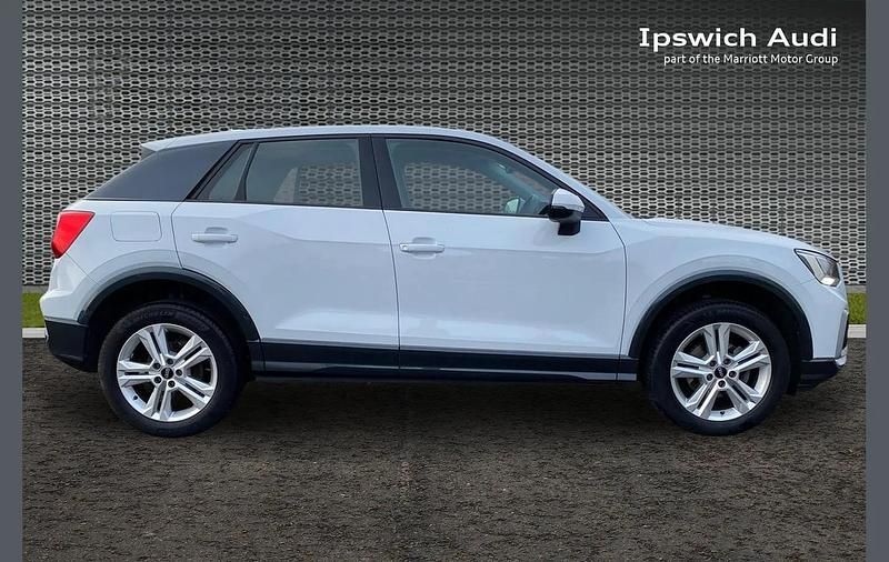 Used Audi Q2 Sport 147 HP (108 kW) 2023 White SUV