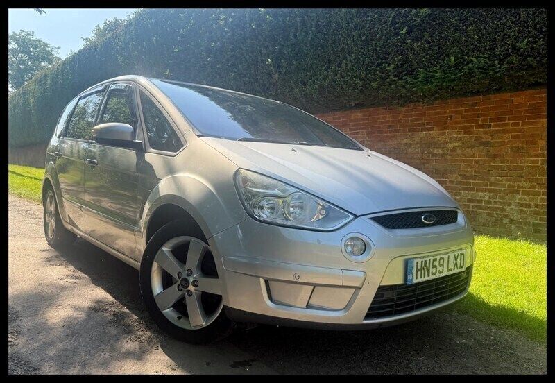 Silver Used 2009 Ford S-MAX Titanium MPV | £2,995 (Fair price) - Image 1/4