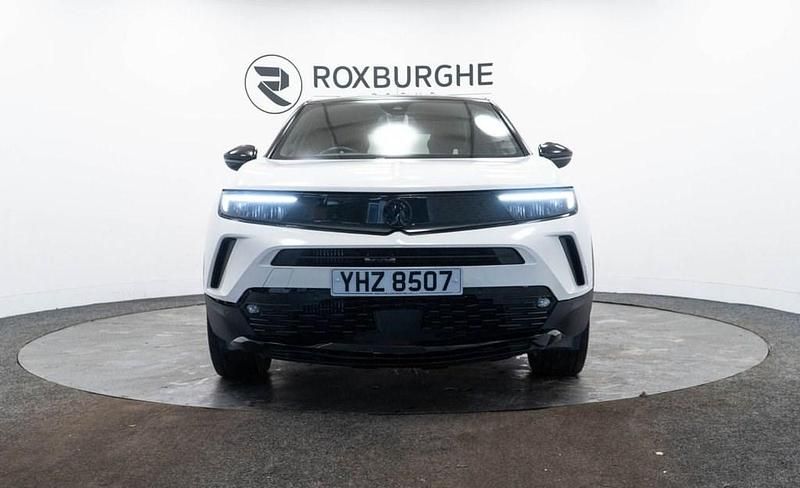 Used Vauxhall Mokka GS Line 130 HP (95 kW) 2022 White SUV