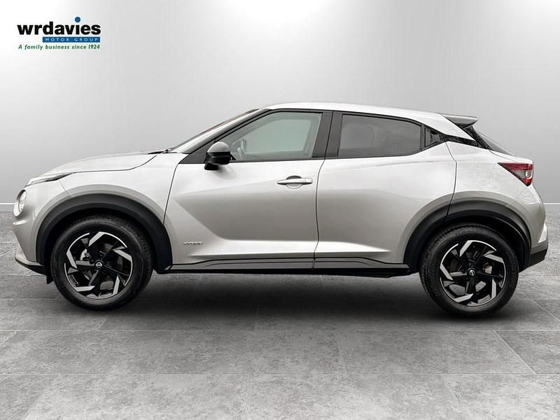 Used Nissan Juke N-Connecta 143 HP (105 kW) 2023 Silver SUV