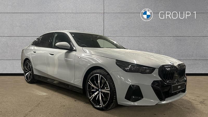 Grey New 2025 BMW 520 M Sport | £45,595 (Super price) - Image 1/4