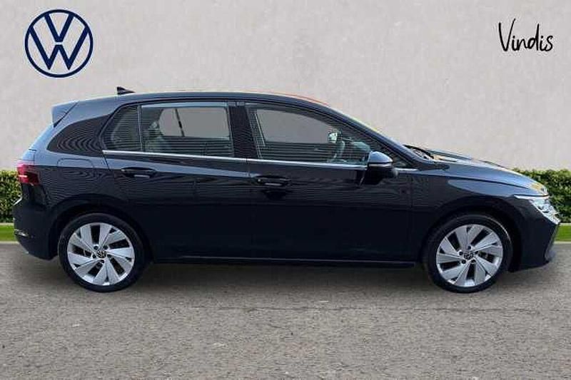 Used VW Golf VIII Style 150 HP (110 kW) 2025 Black Hatchback