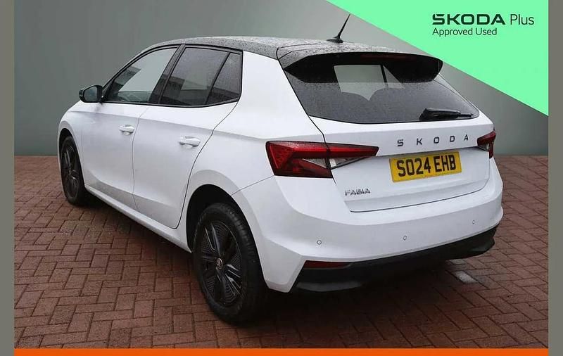 Used Skoda Fabia Colour Edition 94 HP (69 kW) 2024 Moon white metallic black magic pearl effect Hatchback