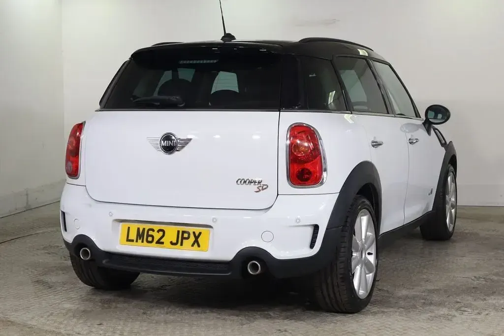 Used Mini Cooper SD 143 HP (105 kW) 2012 White Hatchback
