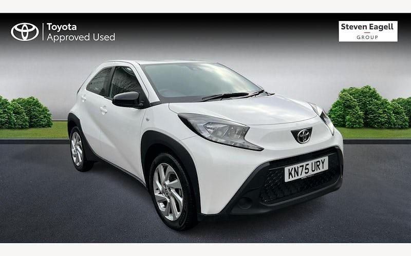 Used Toyota Aygo X PURE 72 HP (52 kW) 2025 SUV