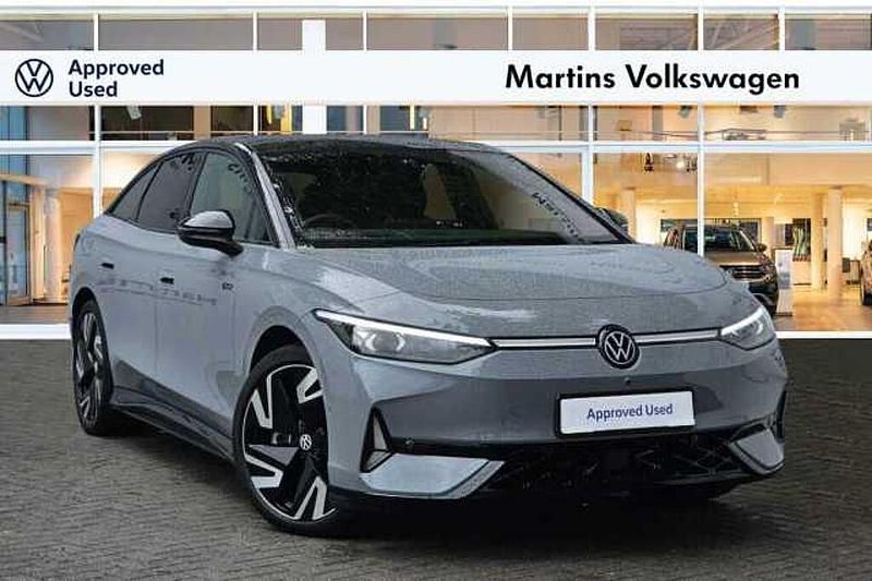Grey Used 2025 VW ID.7 GTX Hatchback | £37,995 (Fair price) - Image 1/4