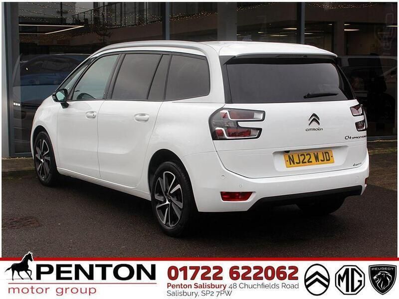 White Used 2022 Citroën C4 SpaceTourer Shine MPV | £18,990 (Fair price) - Image 1/4
