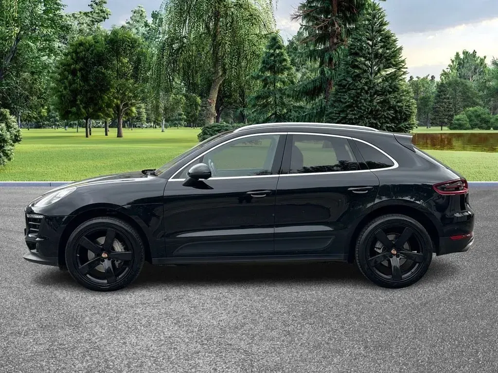 Used Porsche Macan 340 HP (250 kW) 2018 Black SUV