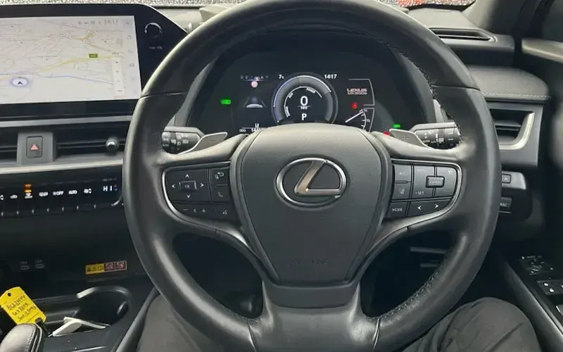 Used Lexus UX 300e 150 kW (204 HP) 2023 Grey SUV