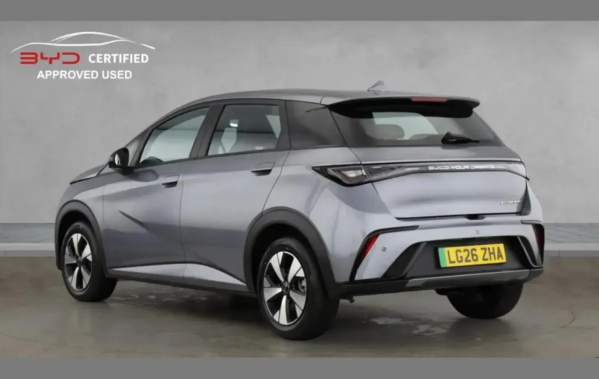 Nuevo BYD Dolphin Active 69 kW (95 CV) 2026 Gris Utilitario