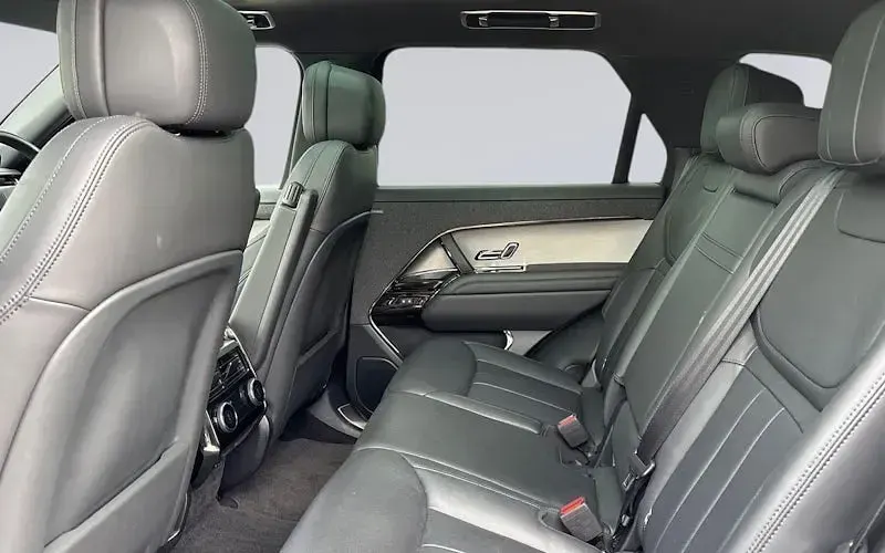 Used Land Rover Range Rover Sport SE Dynamic 300 HP (220 kW) 2026 SUV