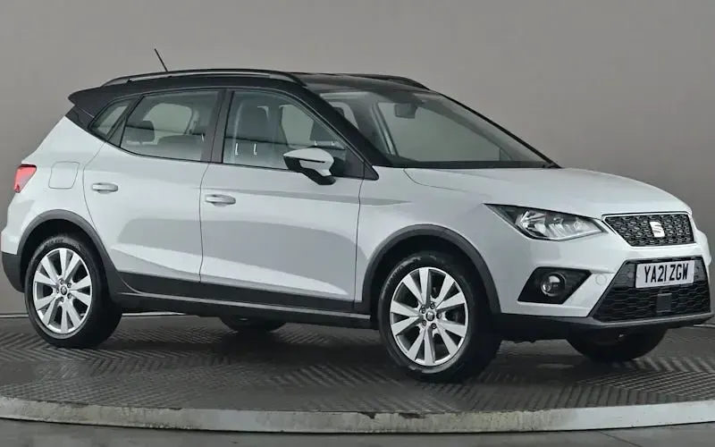 Begagnad Seat Arona SE Technology 95 HK (69 kW) 2021 SUV