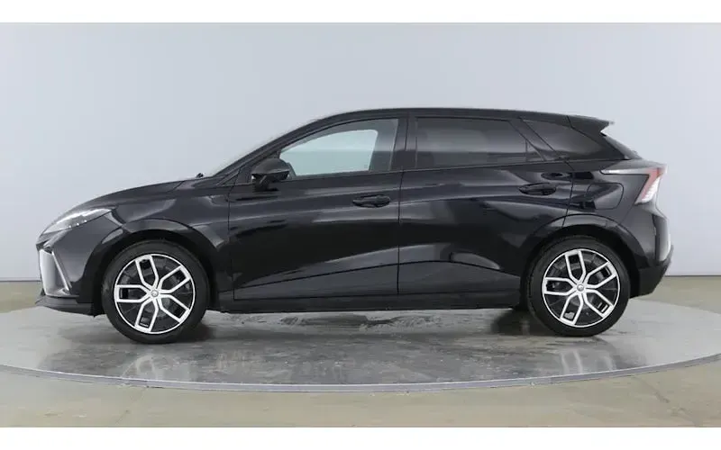 Used MG MG4 EV Trophy 150 kW (204 HP) 2024 Black Hatchback