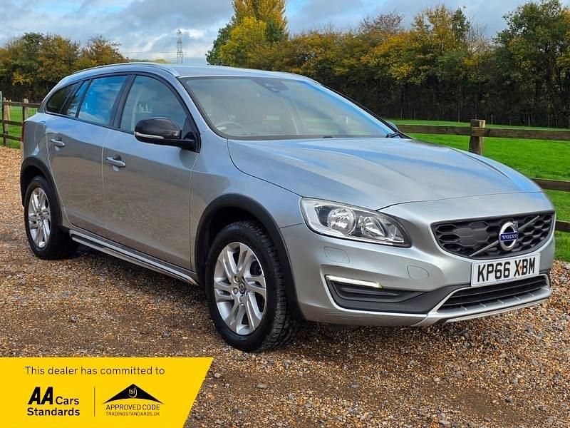 Silver Used 2016 Volvo V60 CC SE Estate | £6,299 - Image 1/4