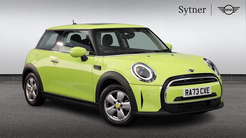 Used Mini Cooper Classic 134 HP (98 kW) 2024 Zesty yellow  Hatchback