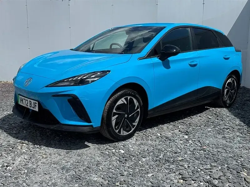 Used MG MG4 EV SE 50 kW (69 HP) 2022 Blue Hatchback