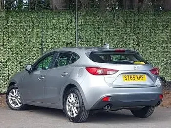 Used Mazda 3 120 HP (88 kW) 2016 Silver Hatchback