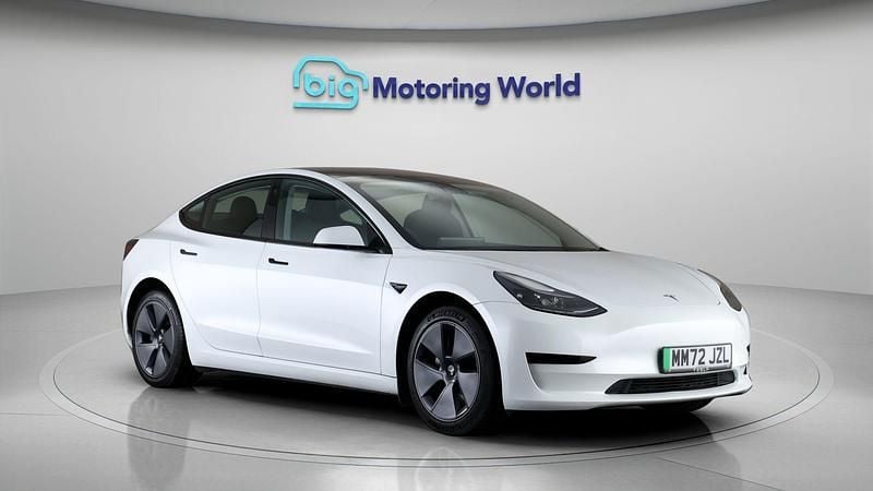 Used Tesla Model 3 RWD 222 kW (302 HP) 2022 White Sedan