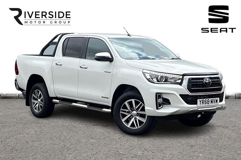 White crystal shine Used 2018 Toyota HiLux Pickup | £19,495 (Good price) - Image 1/4