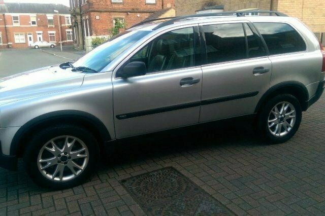 Used 2003 Volvo XC90 SUV | £5,000 - Image 1/4
