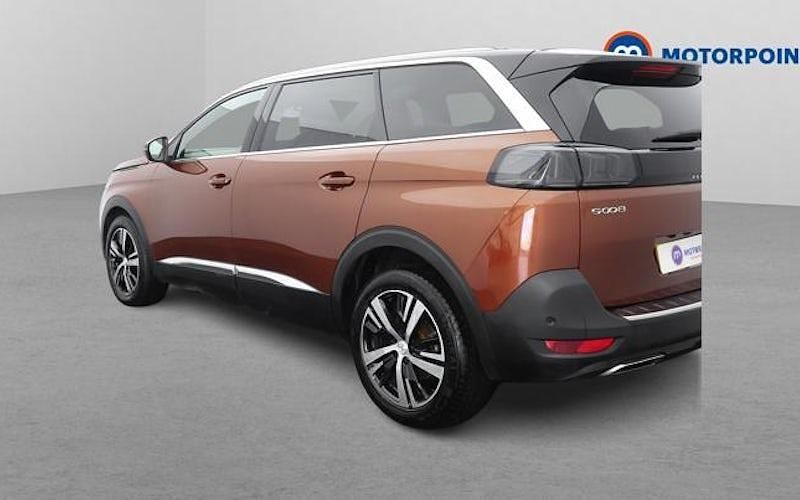 Second-hand Peugeot 5008 GTi 136 CP (100 kW) 2024 Maro SUV