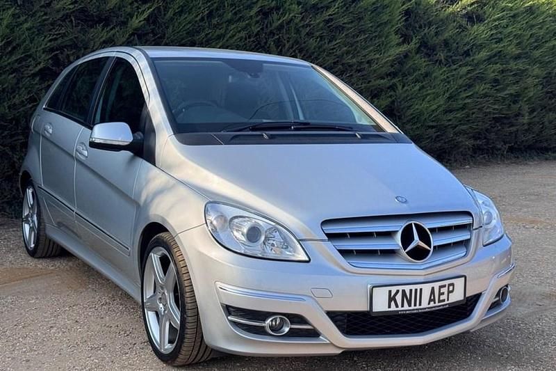 Silver Used 2011 Mercedes B200 MPV | £2,495 (Good price) - Image 1/1