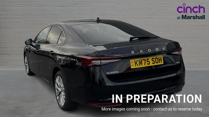 Used Skoda Superb SE L 193 HP (141 kW) 2025 Midnight black metallic Hatchback
