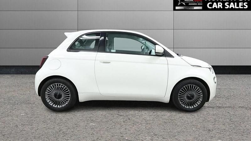 Used Fiat 500e Icon 86 kW (118 HP) 2023 White Hatchback