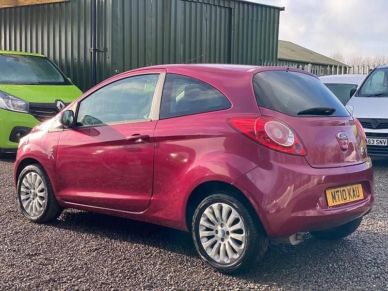 Used Ford Ka Zetec 69 HP (50 kW) 2010 Red Hatchback