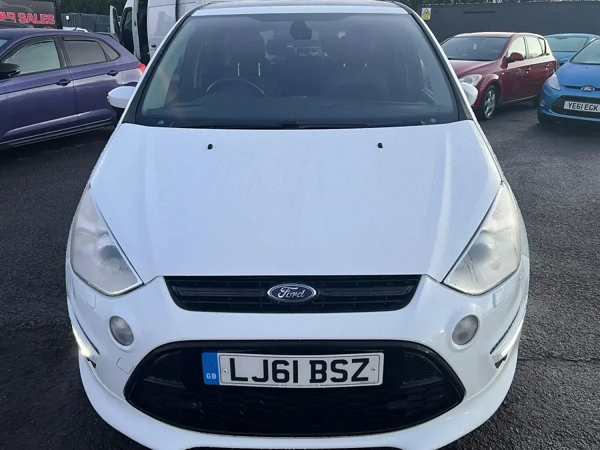 Used Ford S-MAX Titanium X 163 HP (119 kW) 2011 White MPV