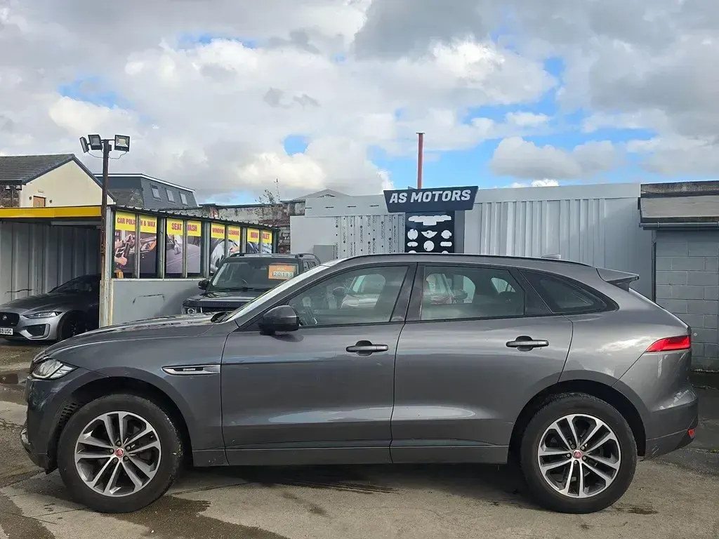 Used Jaguar F-Pace R-Sport 180 HP (132 kW) 2018 Grey SUV