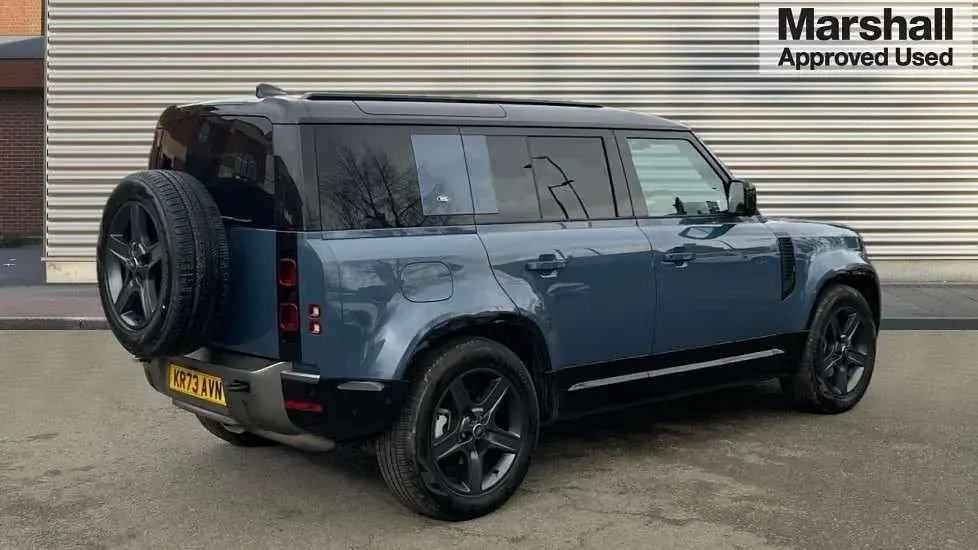 Używany Land Rover Defender SE Dynamic 2023 SUV