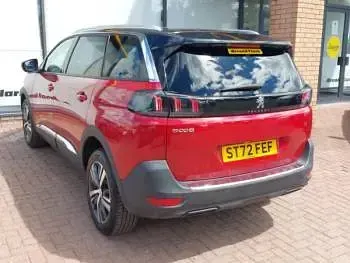 Used Peugeot 5008 Allure+ 131 HP (96 kW) 2022 Red SUV