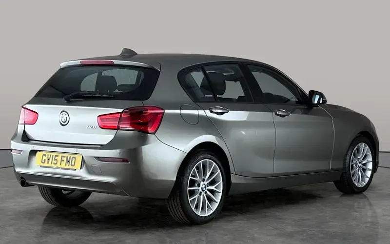 Used BMW 118 136 HP (100 kW) 2015 Silver Hatchback