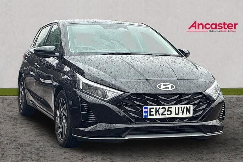 Used Hyundai i20 Advanced 90 HP (66 kW) 2025 Black Hatchback