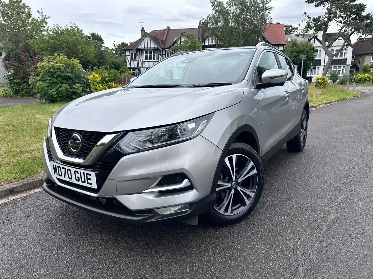 Used Nissan Qashqai N-Connecta 160 HP (117 kW) 2021 Silver SUV