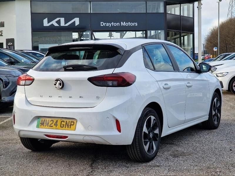 Used Vauxhall Corsa-e Design Edition 100 kW (136 HP) 2024 White Hatchback