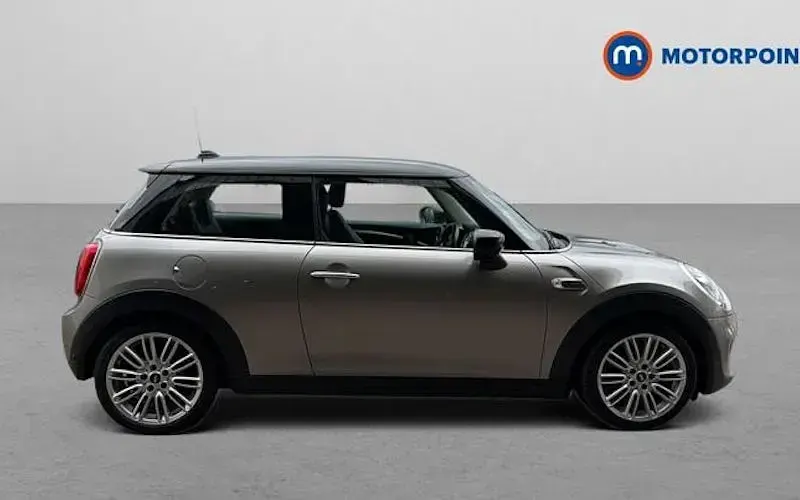 Used Mini Cooper Exclusive 136 HP (100 kW) 2021 Hatchback