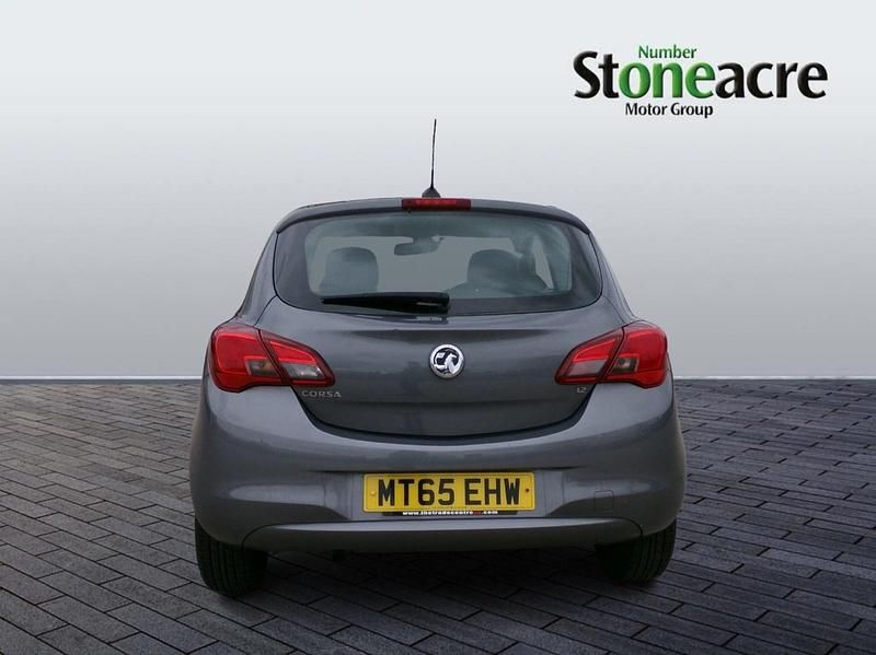 Used Vauxhall Corsa Design Edition 70 HP (51 kW) 2015 Grey Hatchback