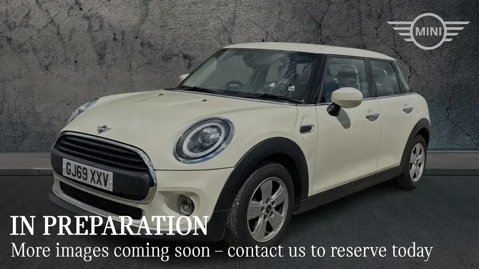 Used Mini ONE Classic 101 HP (74 kW) 2019 White Hatchback