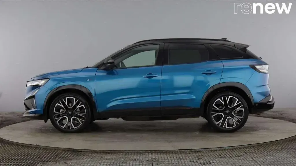 Used Renault Austral Iconic Esprit Alpine 200 HP (147 kW) 2025 Blue/black  SUV