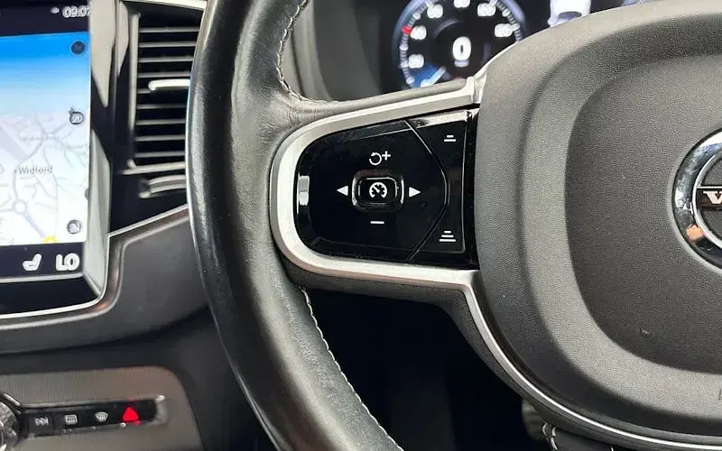 Used Volvo XC90 R-Design 390 HP (286 kW) 2020 Grey SUV