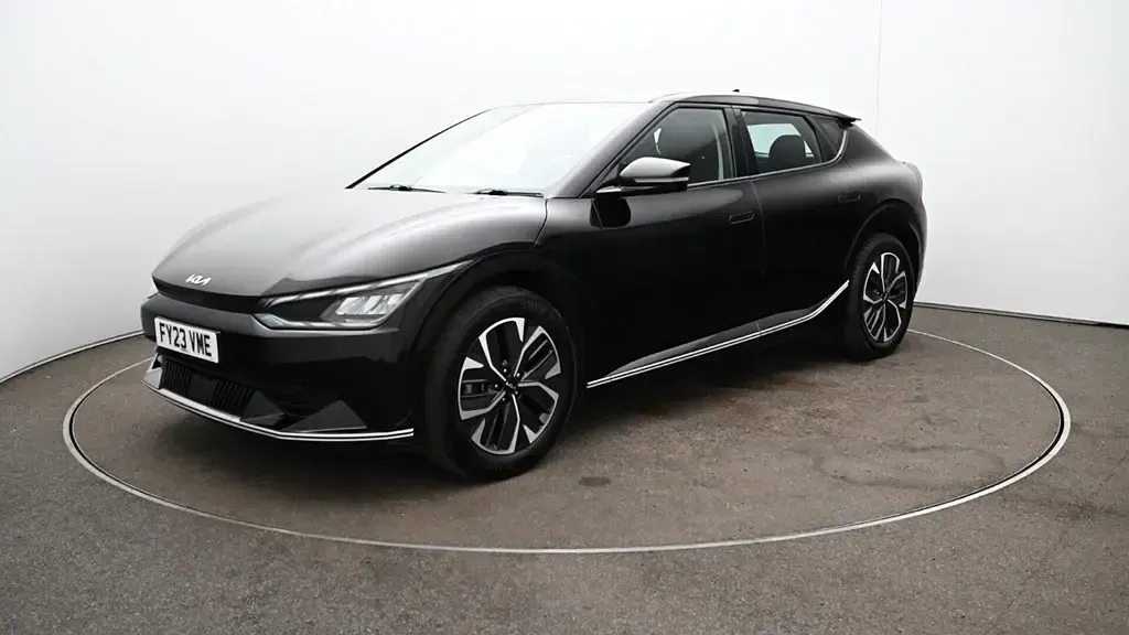 Usado Kia EV6 Air 165 kW (225 HP) 2023 SUV